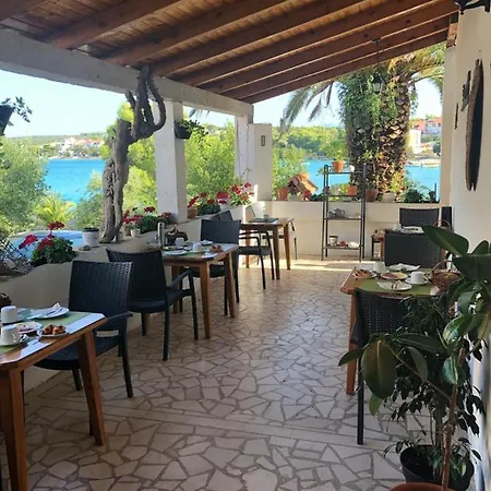 Tamara 3* Lovište
